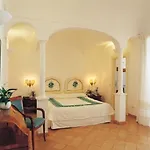 ホテル L'ancora ポジターノ