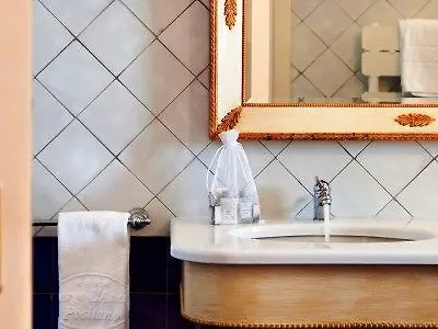 L'ancora Hotell